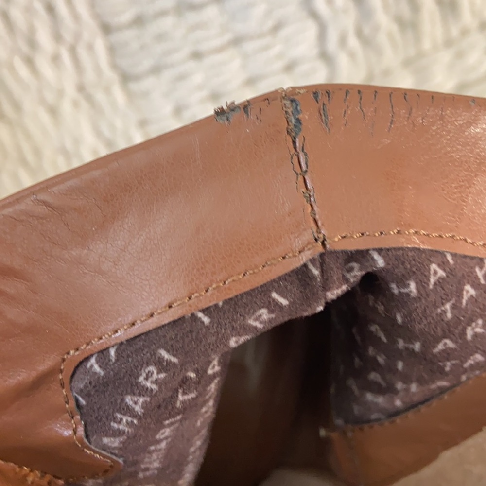 Tahari Glenn Rust Brown Leather Booties Sz 7.5 - Picture 13 of 14
